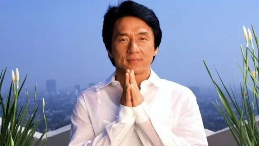 澳门开奖结果2025开奖结果查询直播,这种动作其实是在伤害眼睛,动态词语解释落实_终极版V11.66